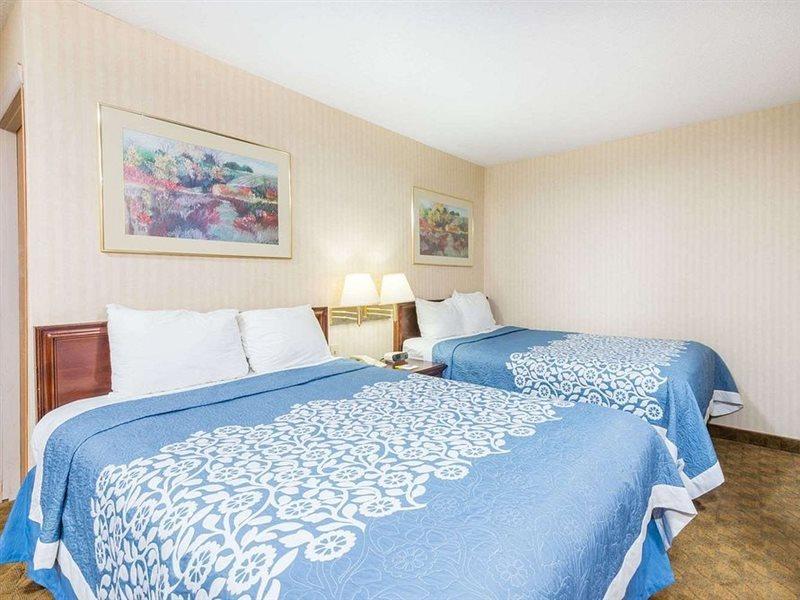 Hotel Baymont By Wyndham Boardman Extérieur photo