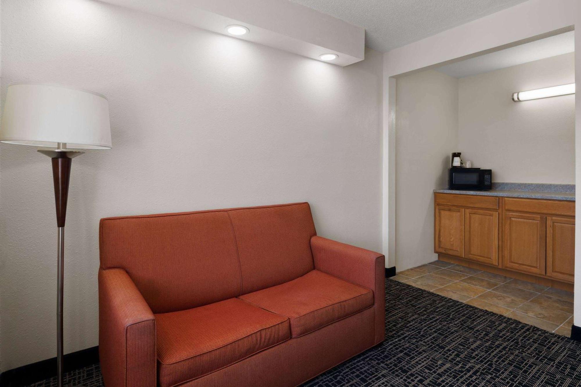 Hotel Baymont By Wyndham Boardman Extérieur photo