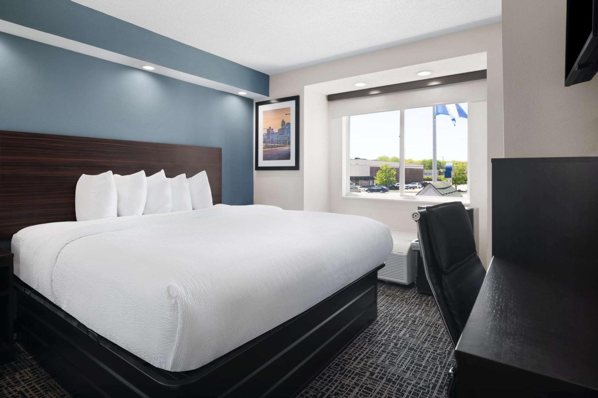 Hotel Baymont By Wyndham Boardman Extérieur photo