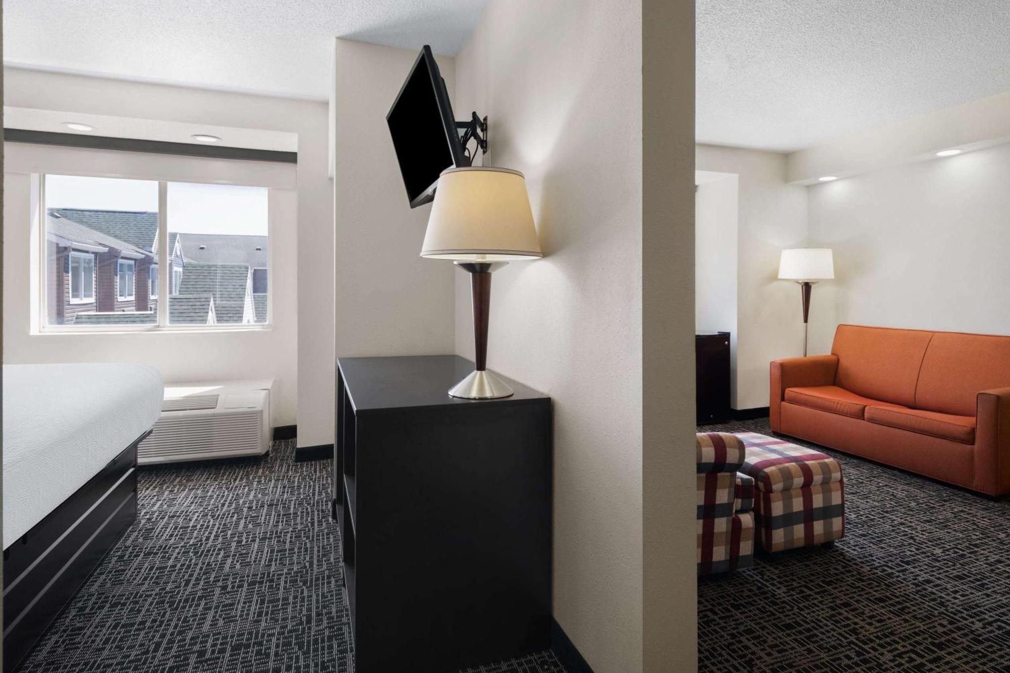 Hotel Baymont By Wyndham Boardman Extérieur photo