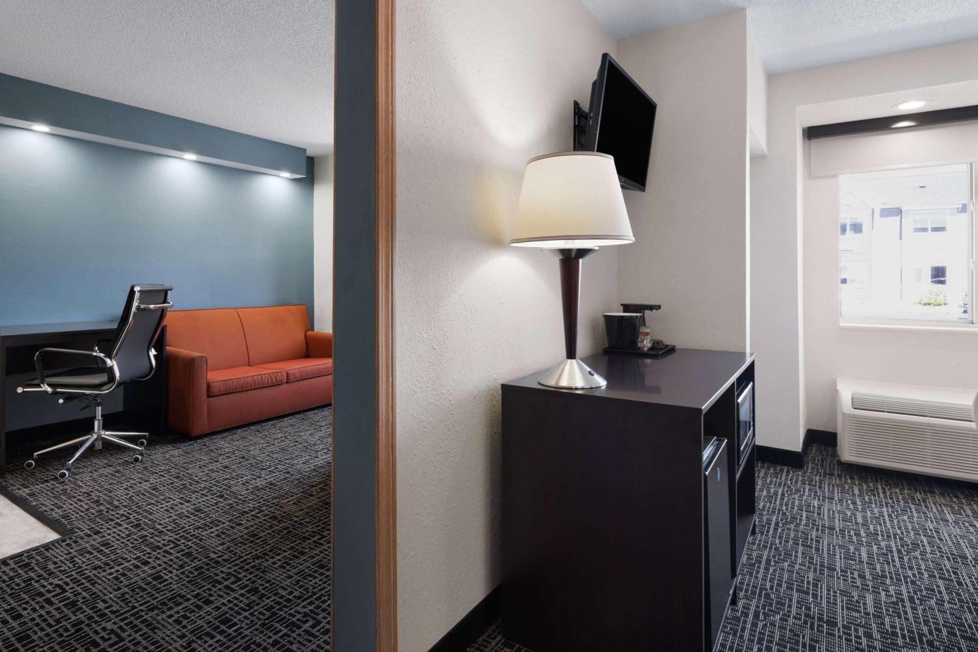 Hotel Baymont By Wyndham Boardman Extérieur photo