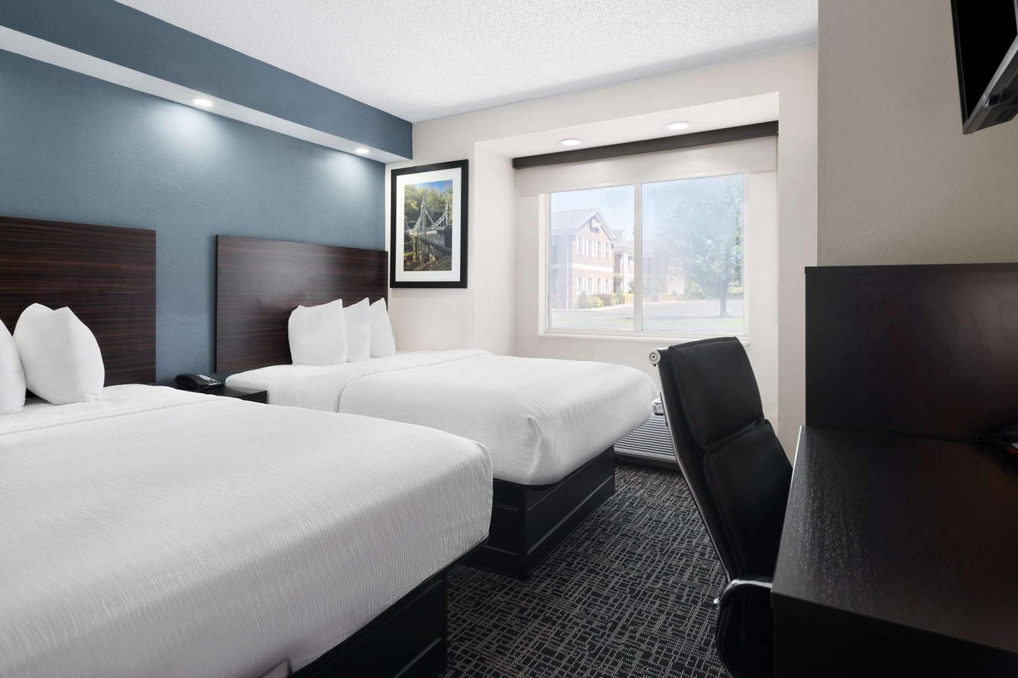 Hotel Baymont By Wyndham Boardman Extérieur photo